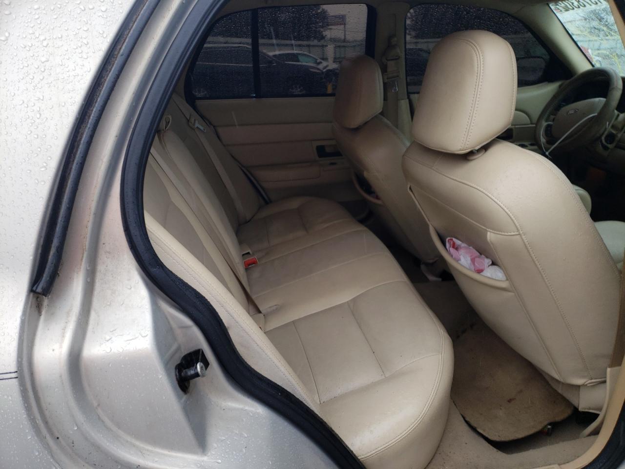 Photo 6 from auction – 2007 FORD CROWN VICT with VIN 2FAFP74V57X103355