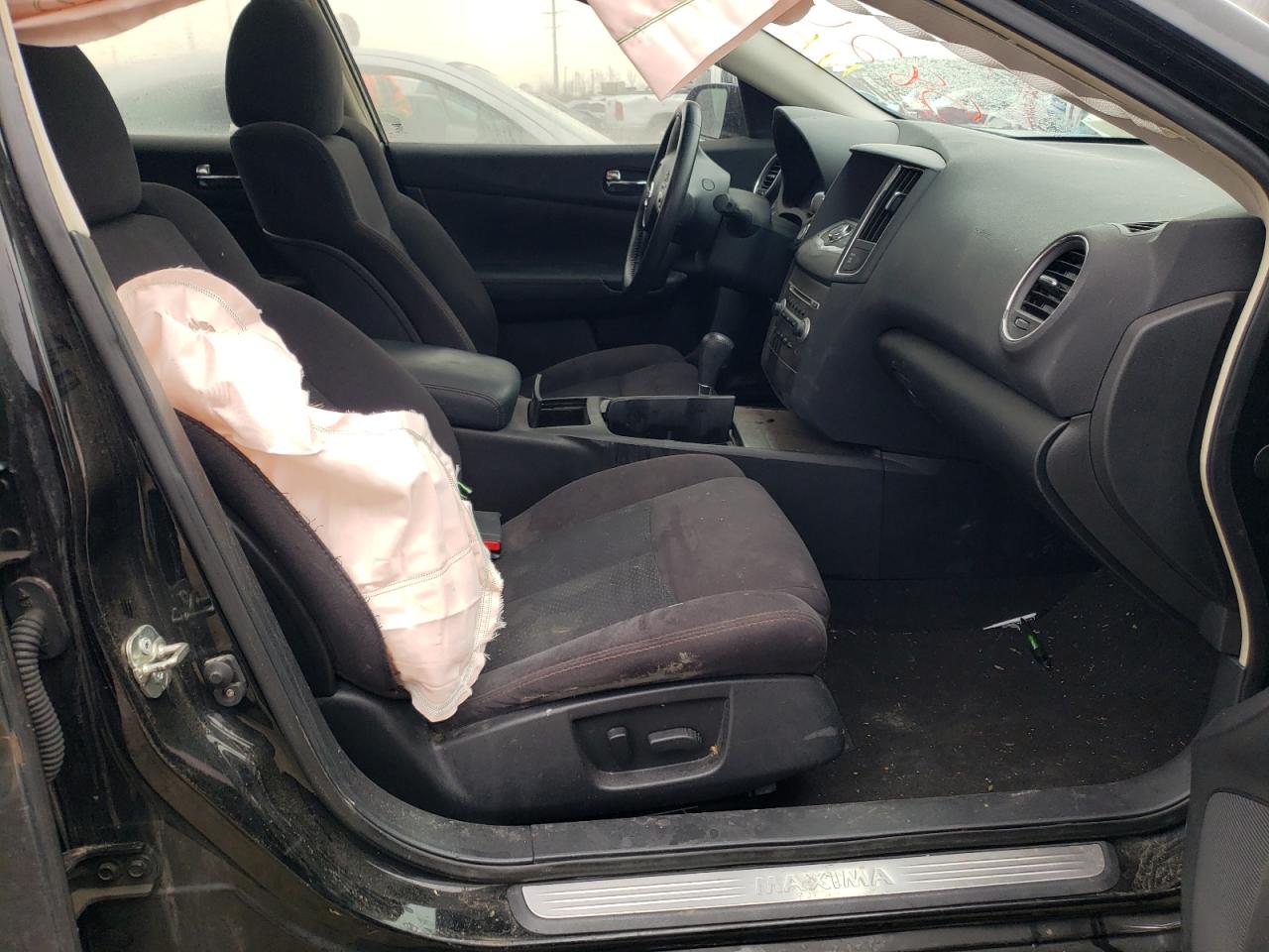 Photo 5 from auction – 2012 NISSAN MAXIMA S with VIN 1N4AA5AP5CC858261