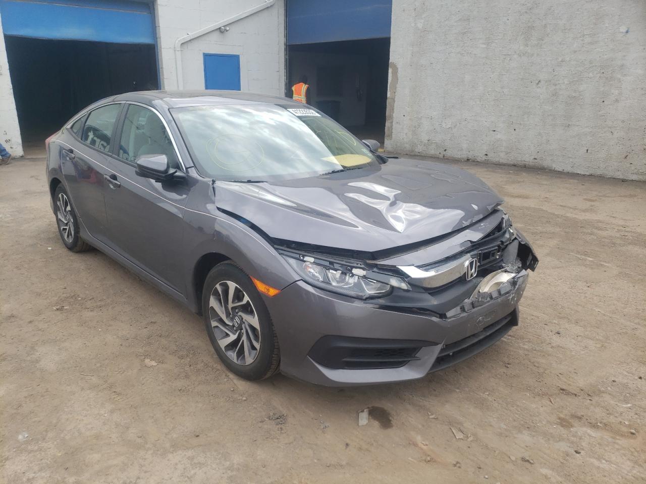 HONDA CIVIC EX 2018 with VIN 2HGFC2F70JH528721 - Photo from auction