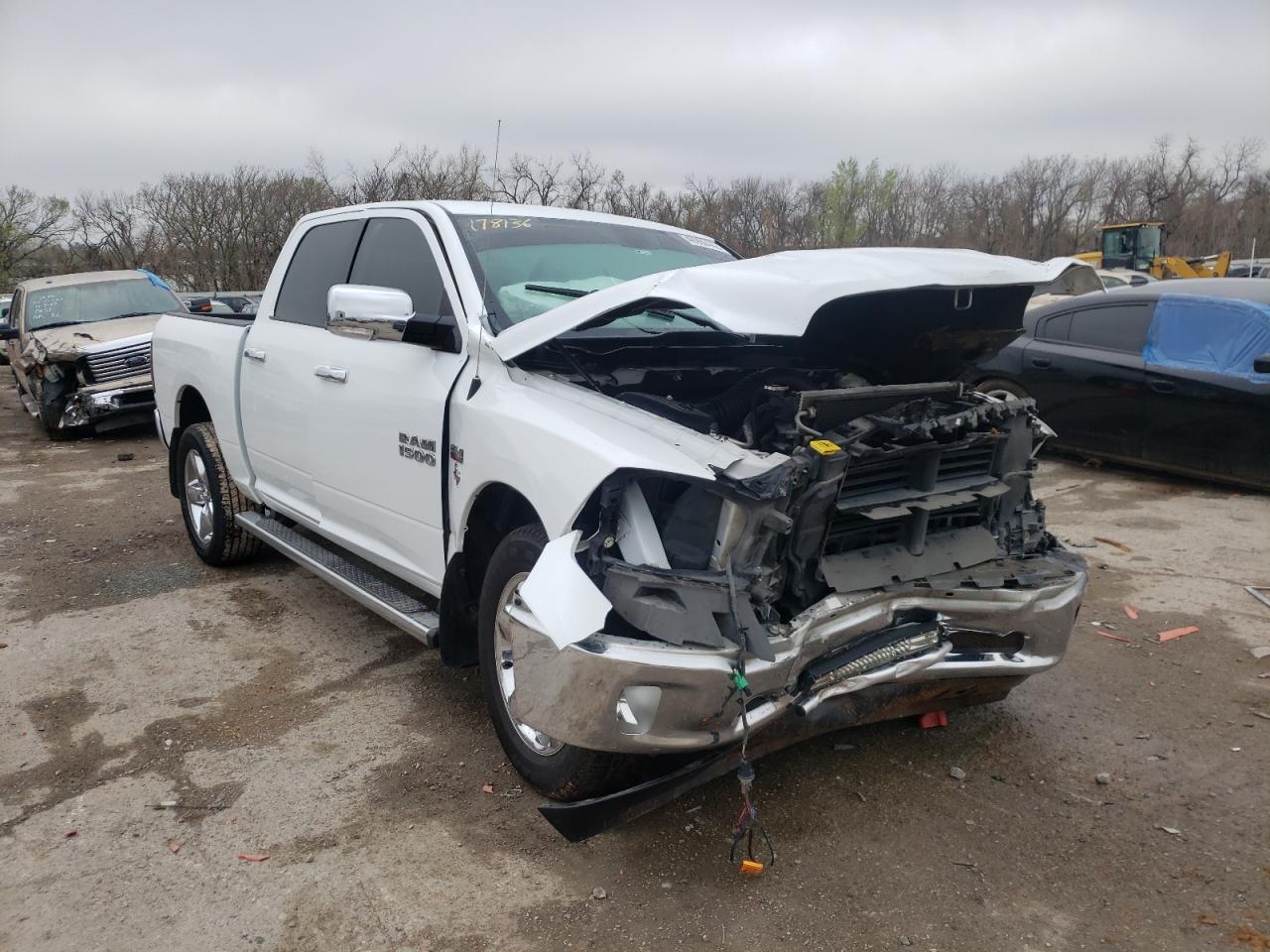 Photo 9 from auction – 2014 RAM 1500 SLT with VIN 1C6RR6LT1ES178136