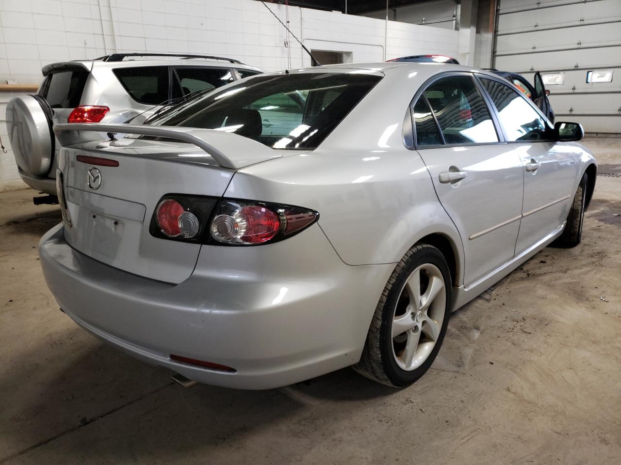 Photo 4 from auction – 2007 MAZDA 6 I with VIN 1YVHP84CX75M57861