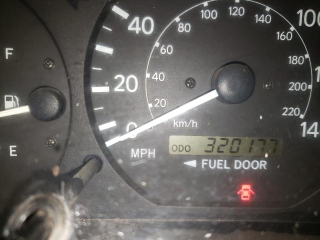 Photo 8 from auction – 2000 TOYOTA CAMRY AUTO with VIN 4T1BG22K8YU685329