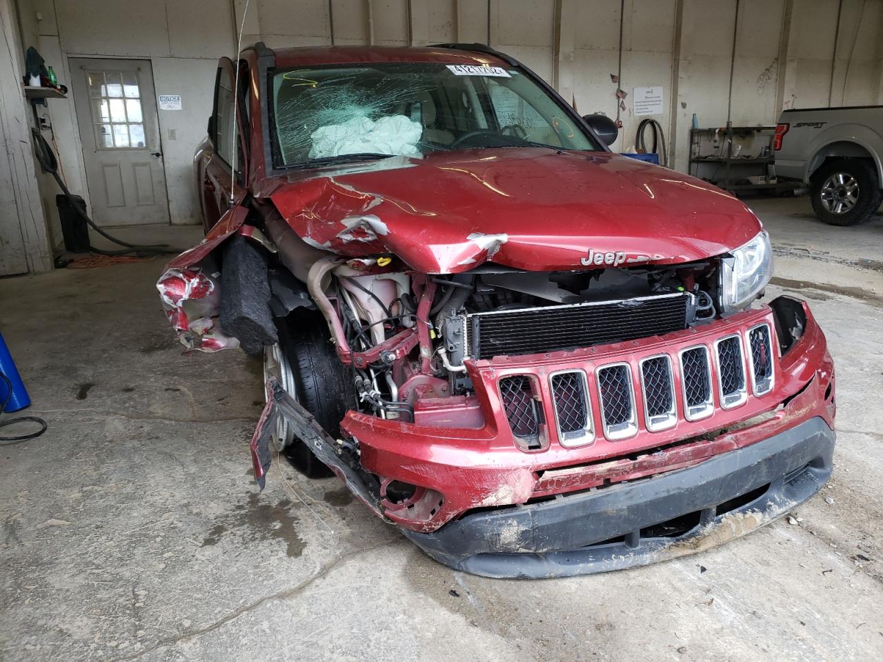 JEEP COMPASS SP 2015 with VIN 1C4NJCBA5FD372932 - Photo from auction