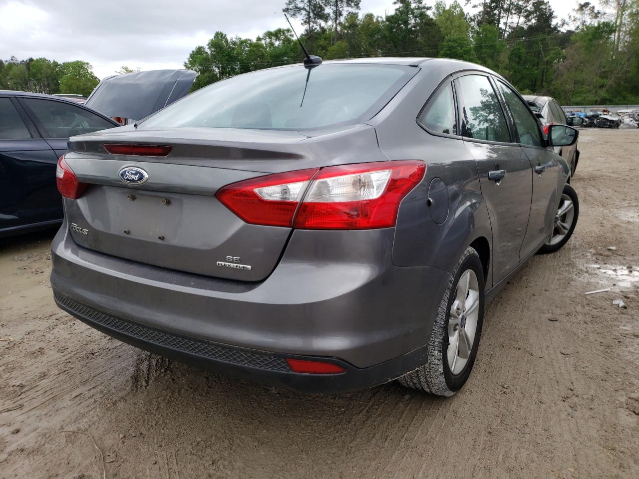 Photo 4 from auction – 2014 FORD FOCUS SE with VIN 1FADP3F23EL457985