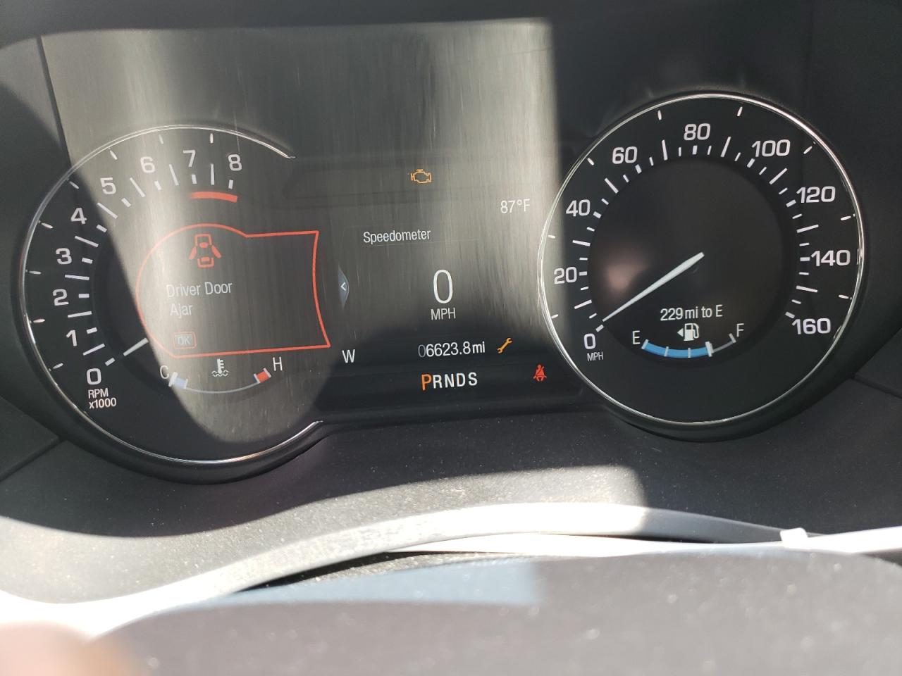 Photo 8 from auction – 2019 LINCOLN MKZ with VIN 3LN6L5A95KR619106