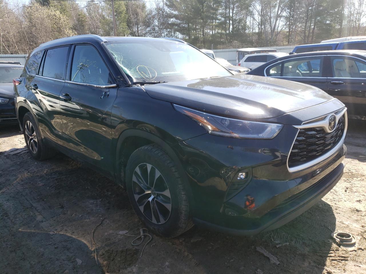 TOYOTA HIGHLANDER 2021 with VIN 5TDGZRAH7MS040558 - Photo from auction