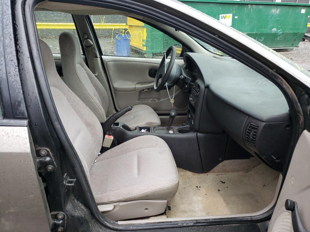 Photo 5 from auction – 2001 SATURN SL1 with VIN 1G8ZH54831Z297270