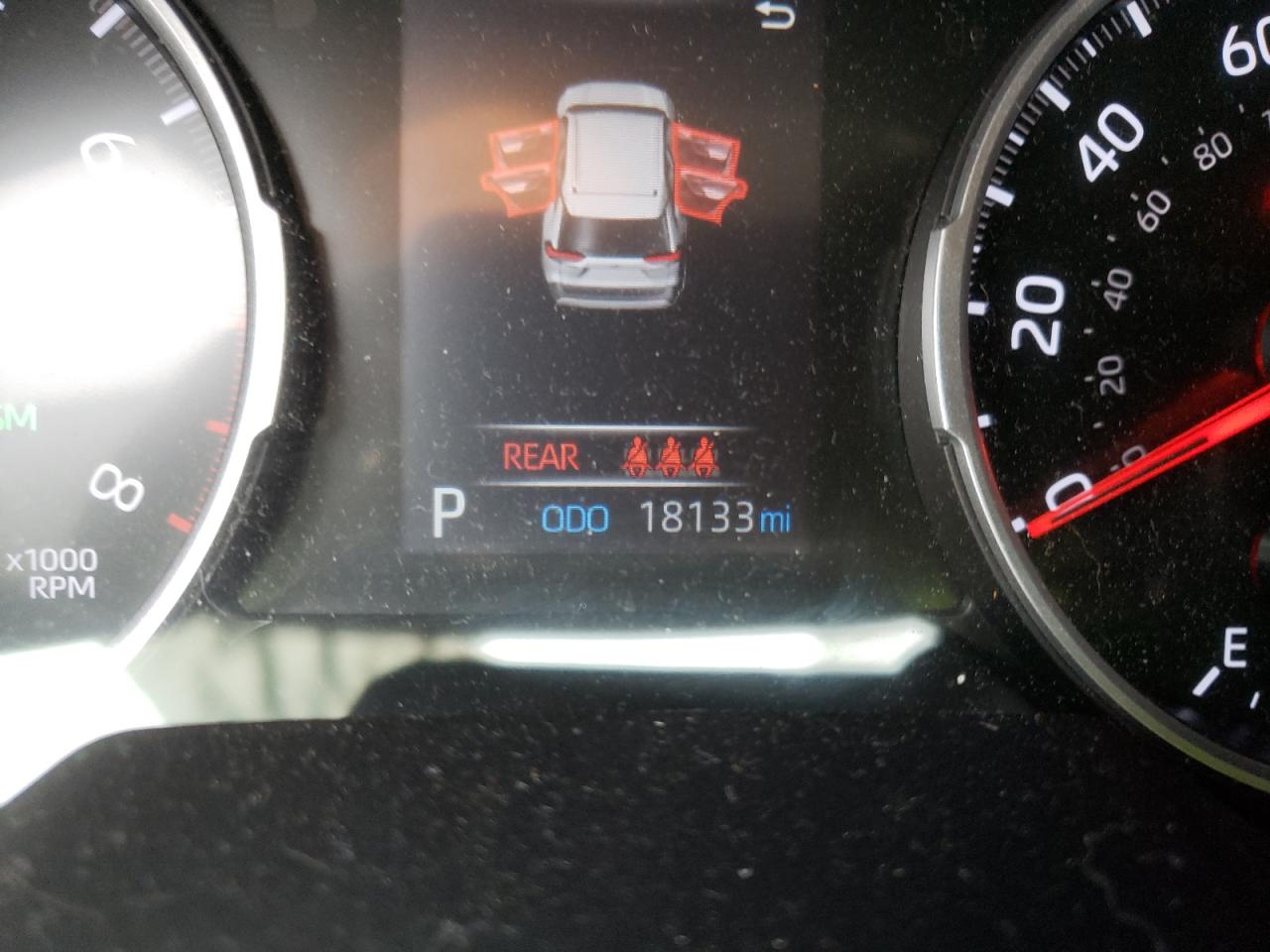 Photo 8 from auction – 2021 TOYOTA RAV4 LE with VIN 2T3K1RFV9MC132707