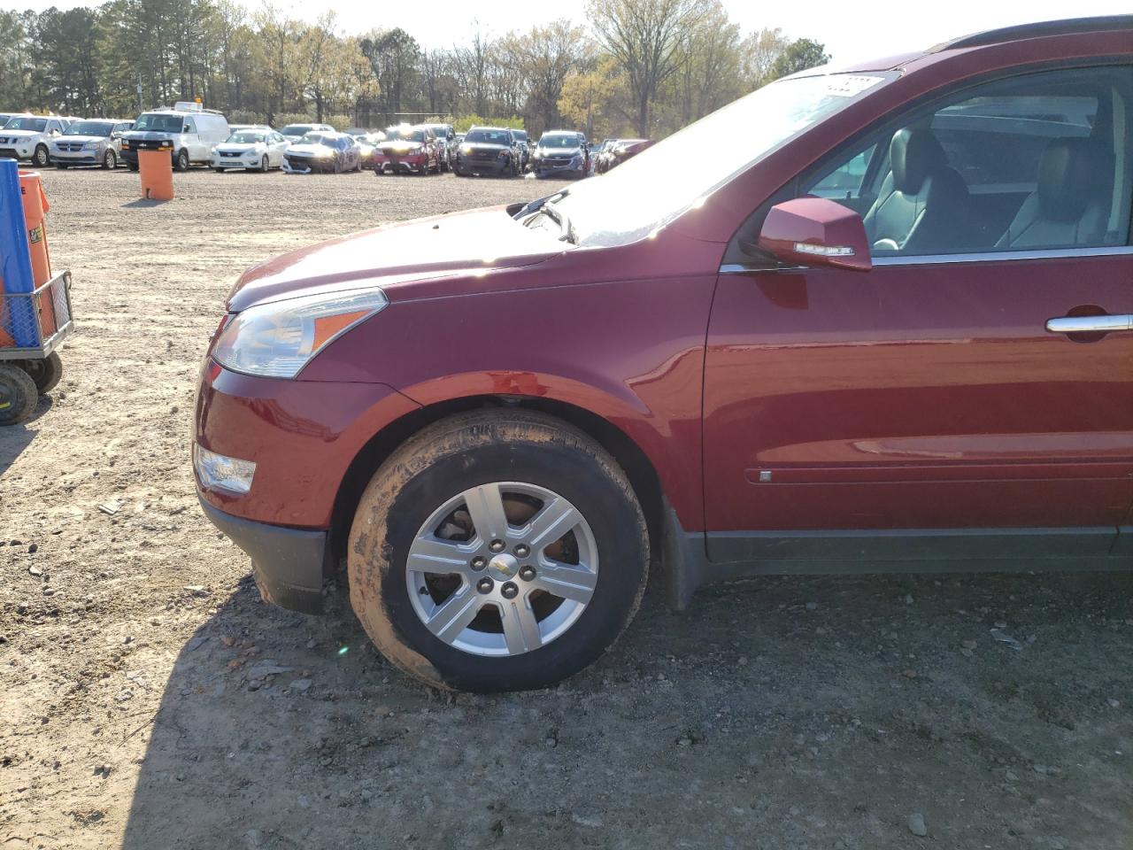 Photo 9 from auction – 2010 CHEVROLET TRAVERSE L with VIN 1GNLRGED4AS151878