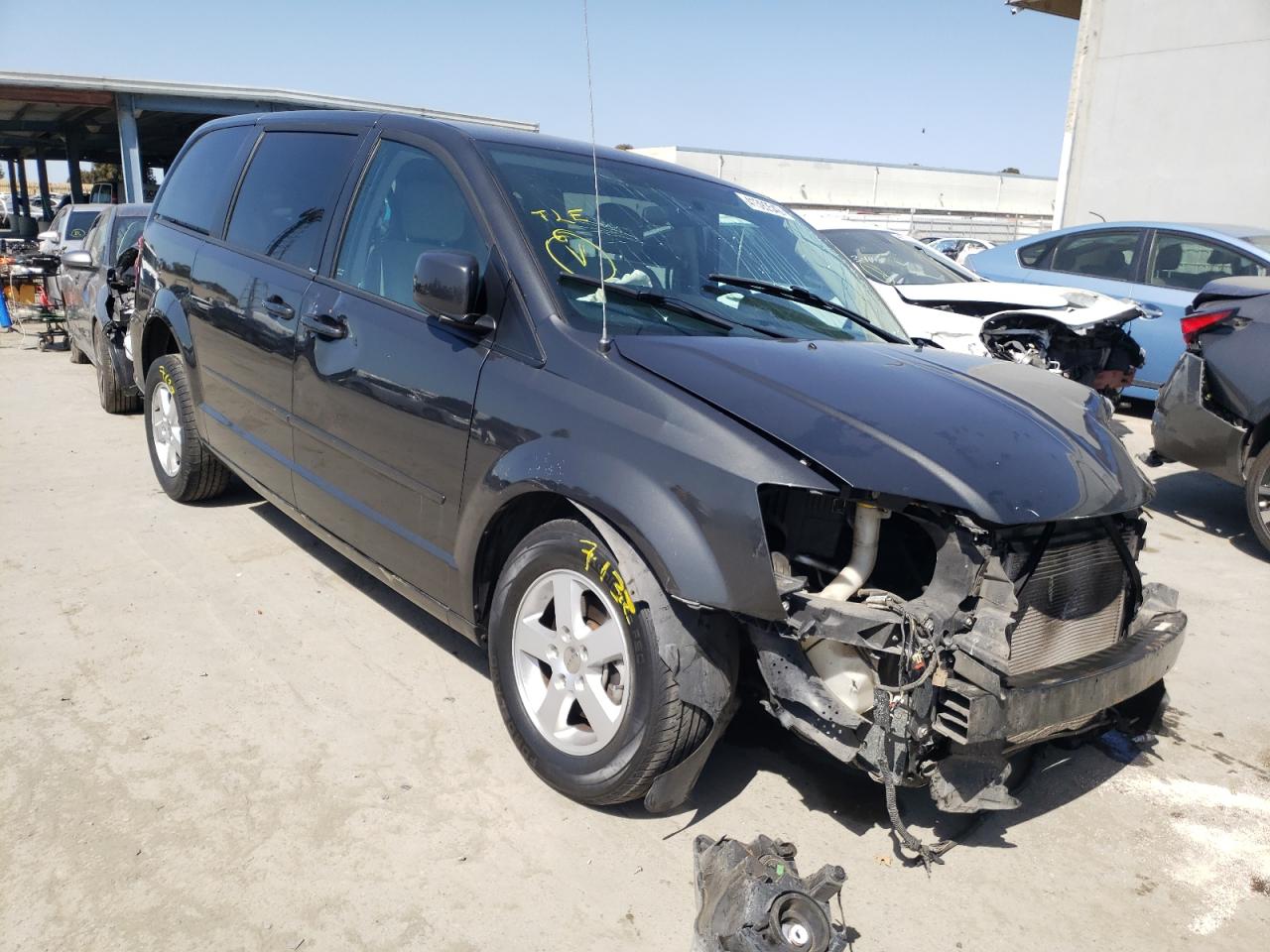 DODGE GRAND CARA 2012 with VIN 2C4RDGCG7CR364682 - Photo from auction