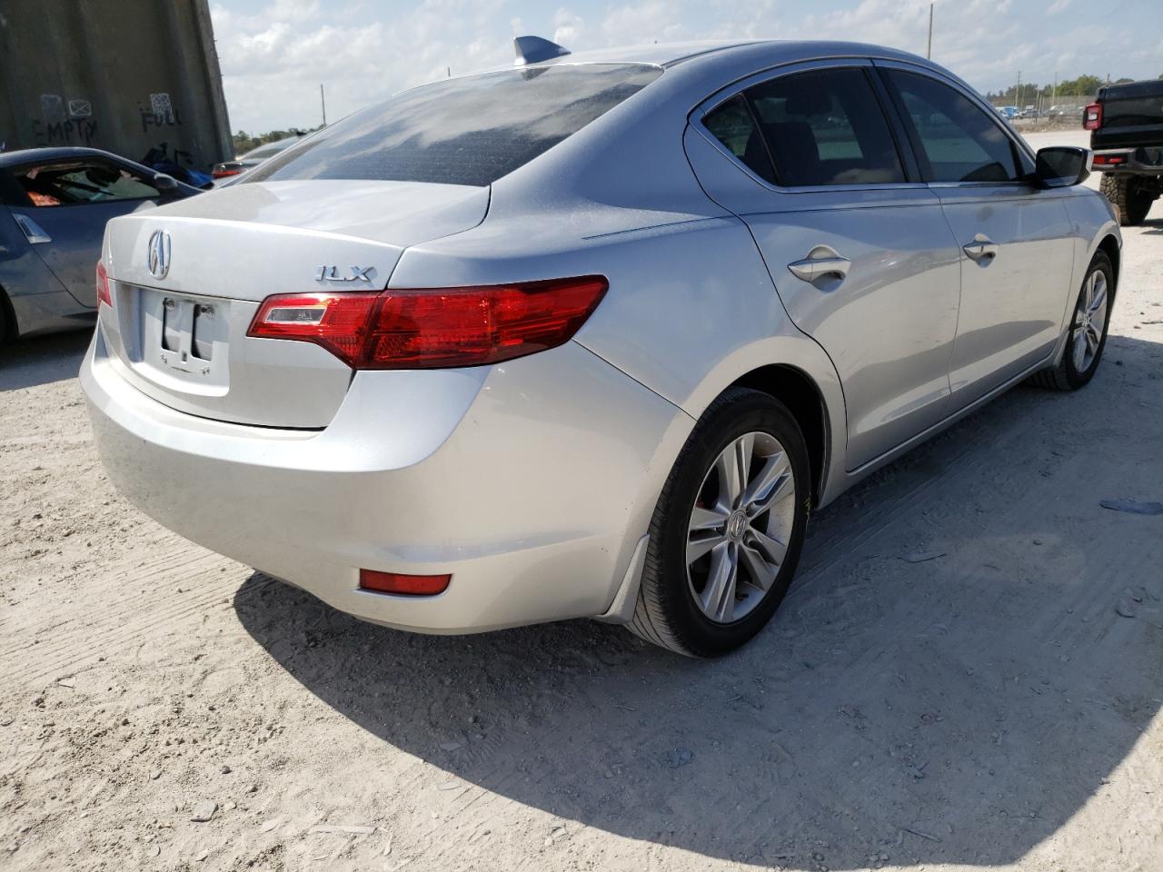 Photo 4 from auction – 2013 ACURA ILX 20 with VIN 19VDE1F36DE014615
