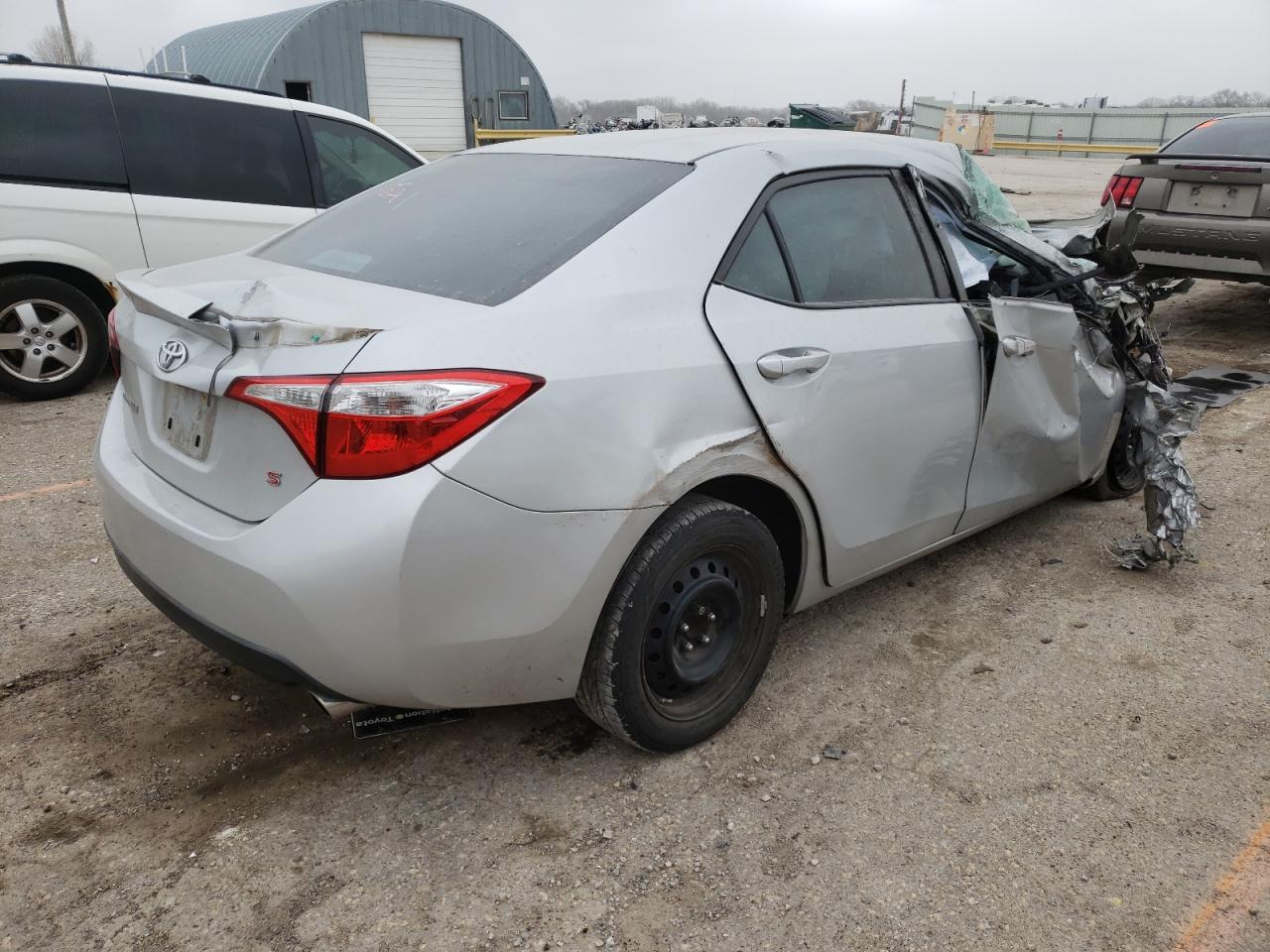 Photo 4 from auction – 2015 TOYOTA COROLLA L with VIN 2T1BURHEXFC251561