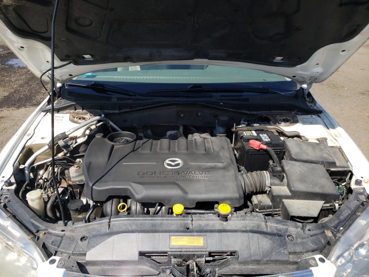 Photo 7 from auction – 2004 MAZDA 6 I with VIN 1YVFP80CX45N31420