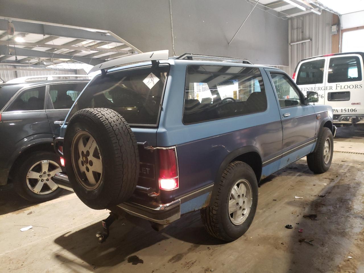 Photo 4 from auction – 1985 CHEVROLET BLAZER S10 with VIN 1G8CT18B2F8109063