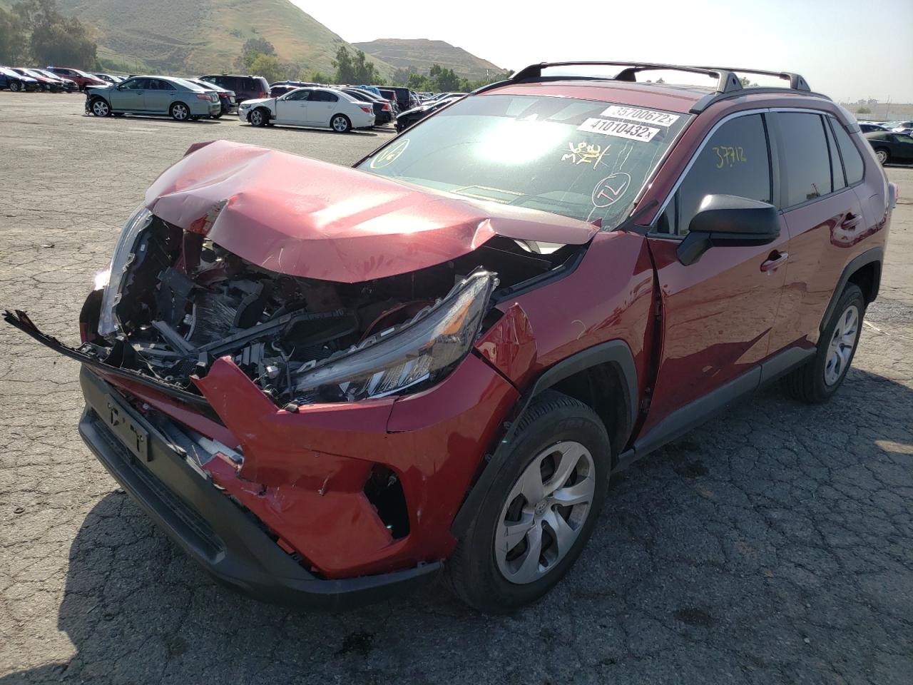 Photo 2 from auction – 2019 TOYOTA RAV4 LE with VIN 2T3H1RFV3KW007790