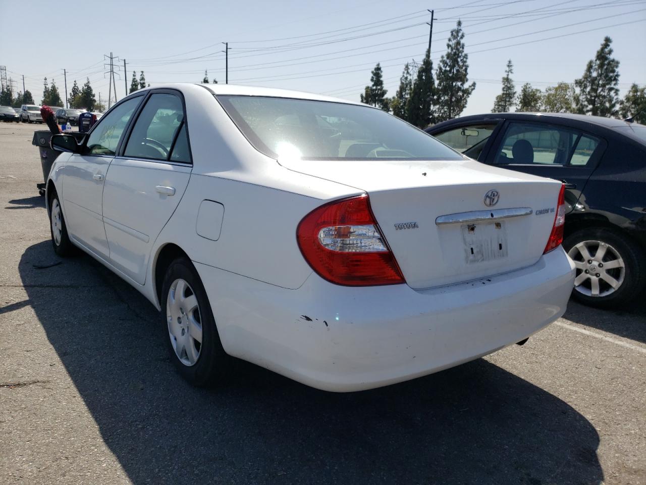 Photo 3 from auction – 2004 TOYOTA CAMRY LE with VIN 4T1BE32K74U279550