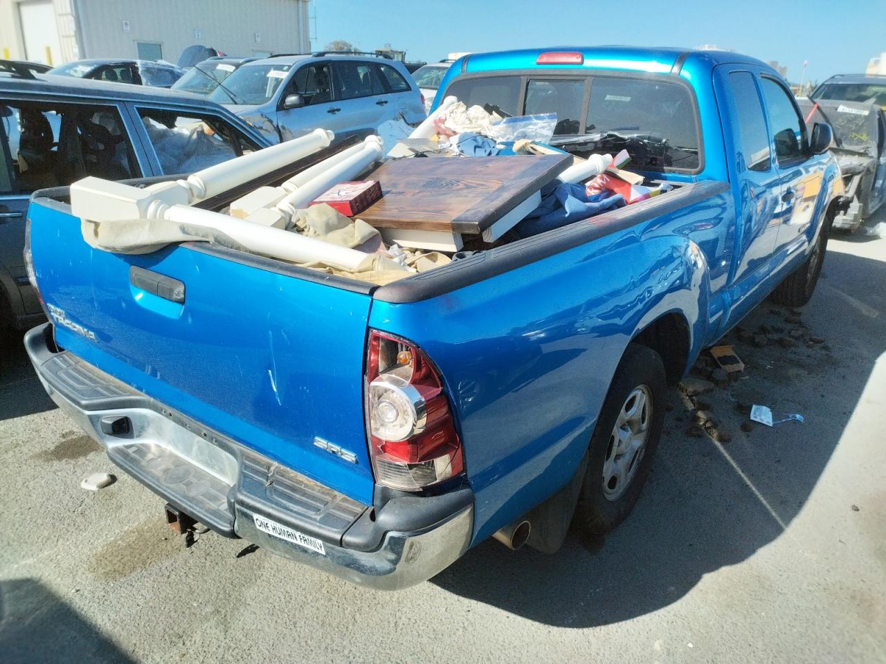 Photo 4 from auction – 2011 TOYOTA TACOMA ACC with VIN 5TFTX4CN9BX001908