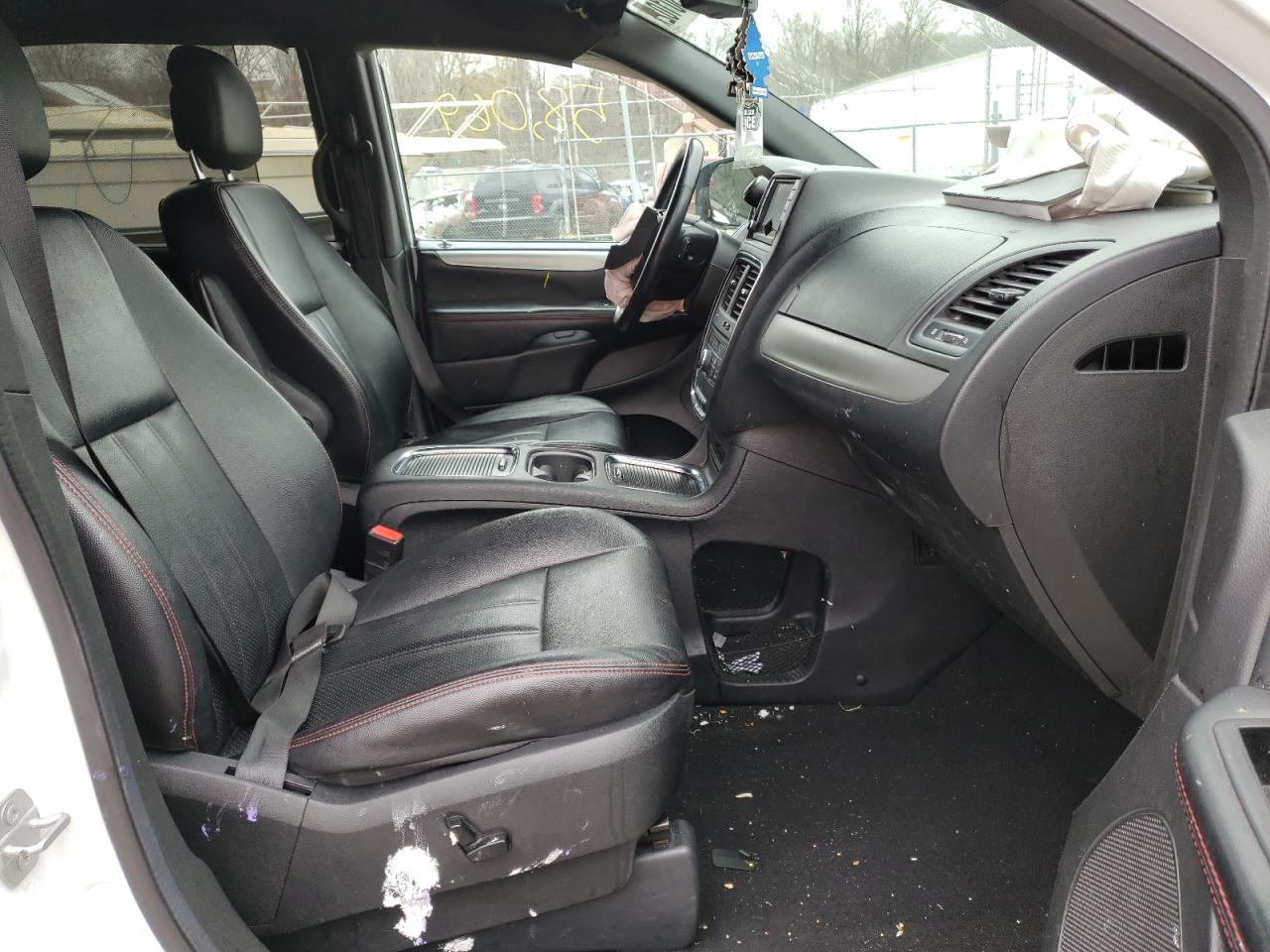 Photo 5 from auction – 2019 DODGE GRAND CARA with VIN 2C4RDGEG9KR620624