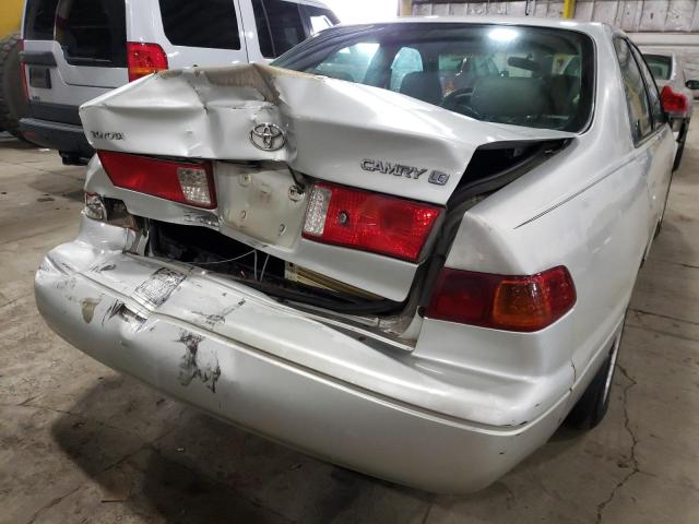 Photo 9 from auction – 2000 TOYOTA CAMRY AUTO with VIN 4T1BG22K8YU685329