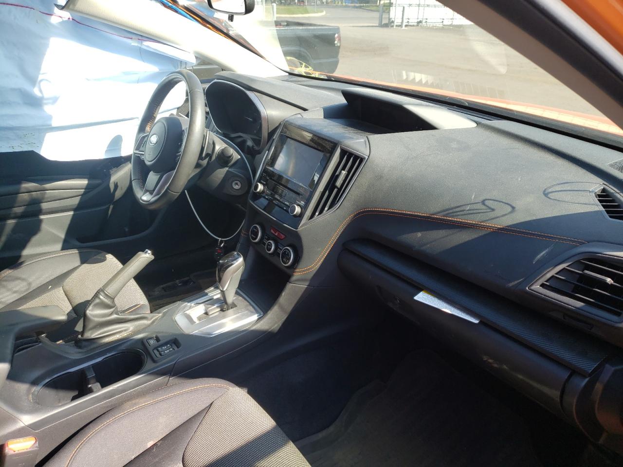Photo 5 from auction – 2020 SUBARU CROSSTREK with VIN JF2GTAPCXLH213895