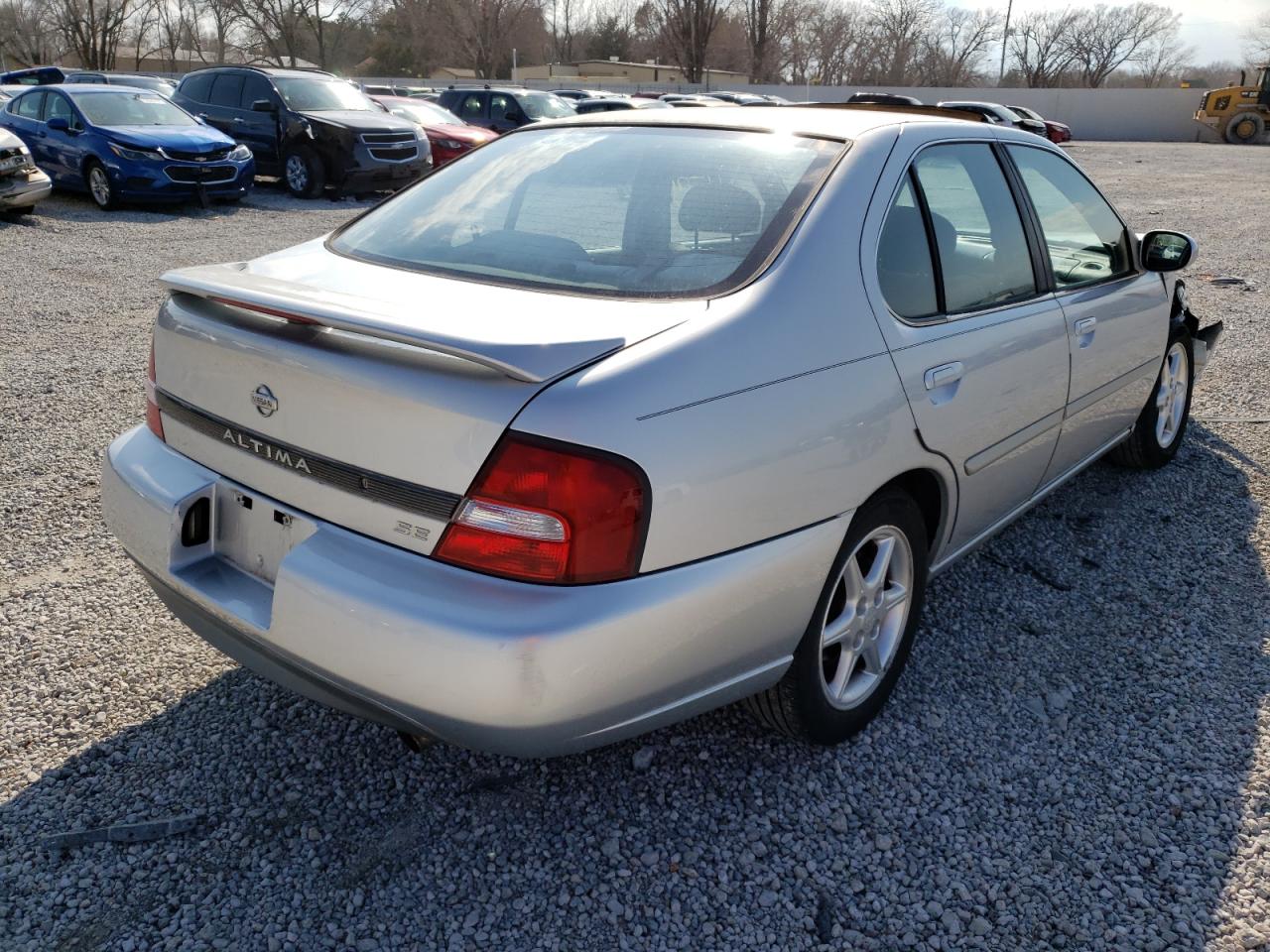 Photo 4 from auction – 2001 NISSAN ALTIMA XE with VIN 1N4DL01D51C225627