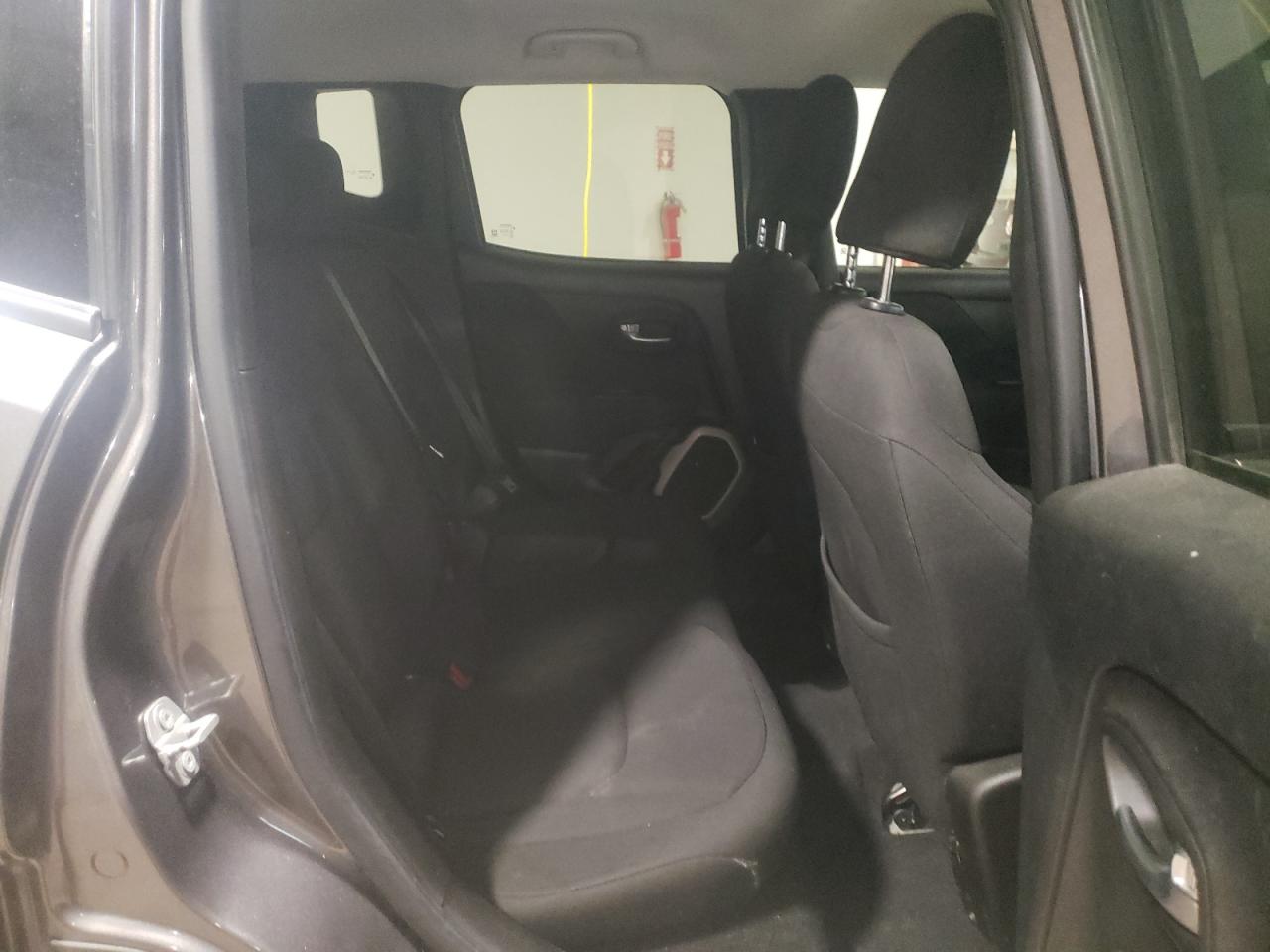 Photo 6 from auction – 2017 JEEP RENEGADE L with VIN ZACCJABB0HPE63227