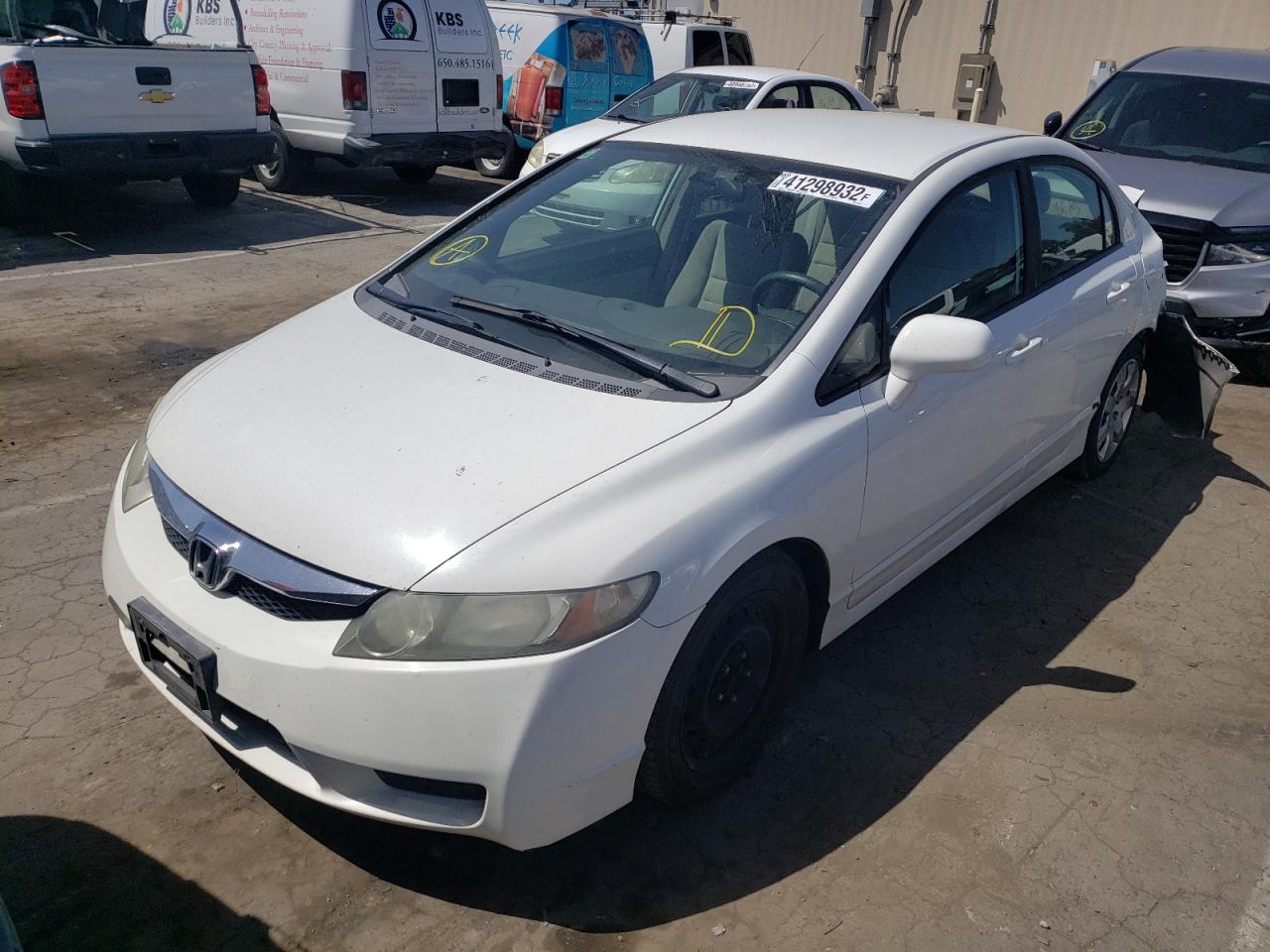 Photo 2 from auction – 2010 HONDA CIVIC LX with VIN 19XFA1F57AE051049