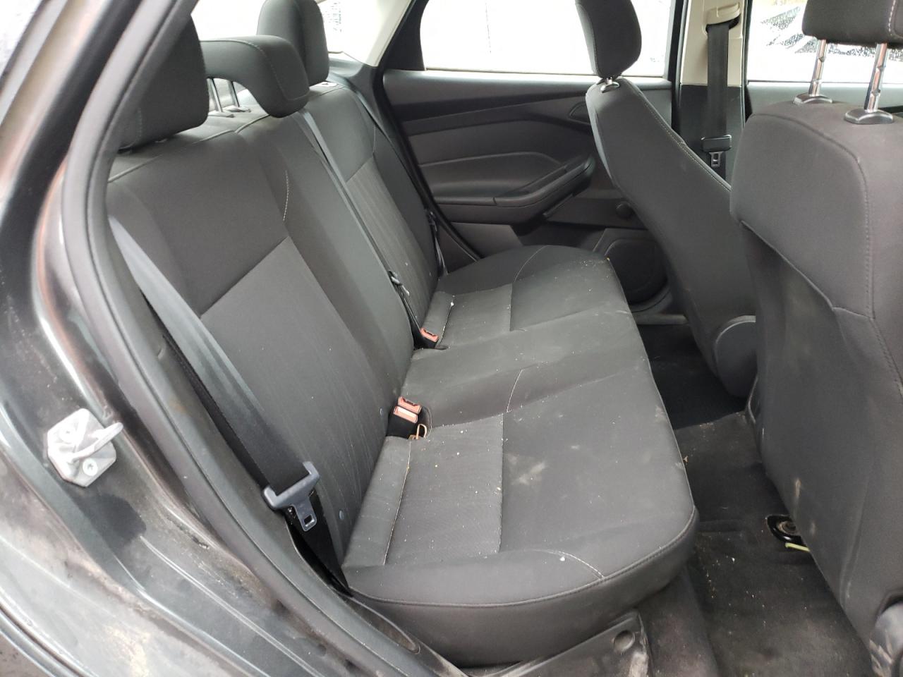 Photo 6 from auction – 2017 FORD FOCUS S with VIN 1FADP3E23HL330966