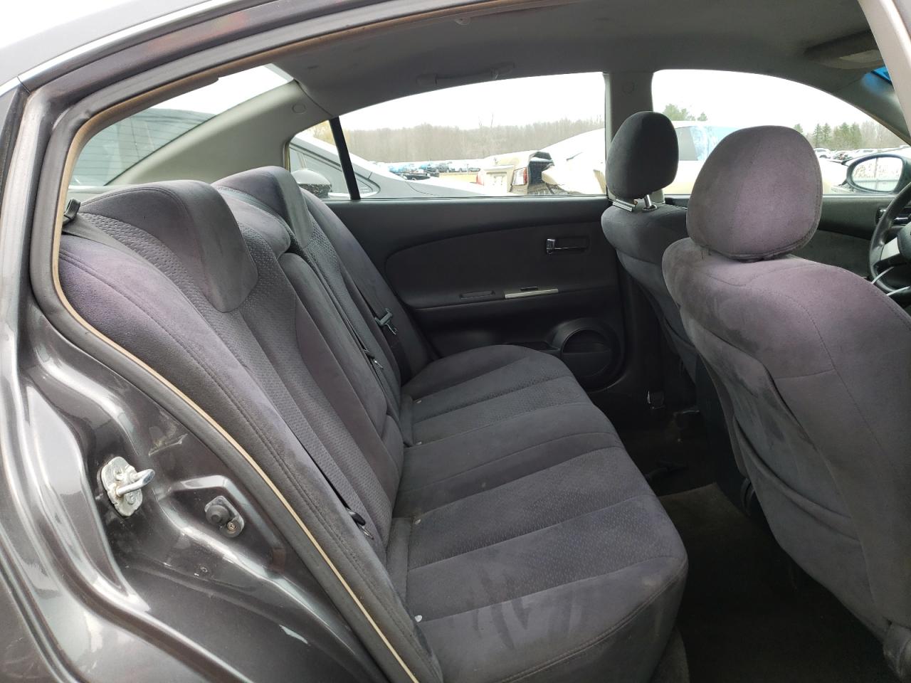 Photo 6 from auction – 2005 NISSAN ALTIMA S with VIN 1N4AL11D65C181930