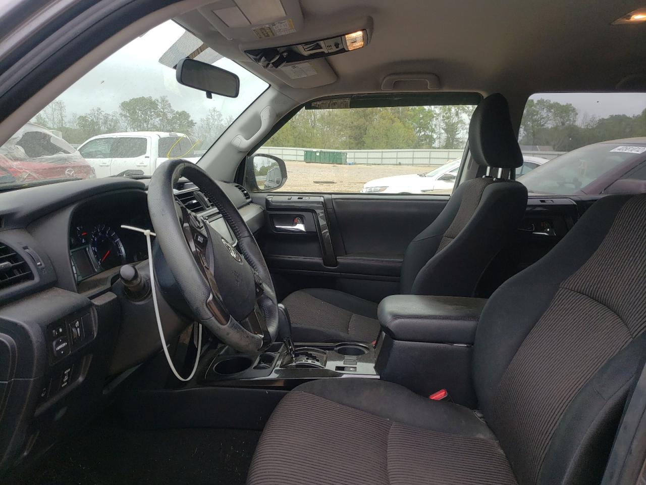 Photo 5 from auction – 2014 TOYOTA 4RUNNER SR with VIN JTEBU5JR3E5163304