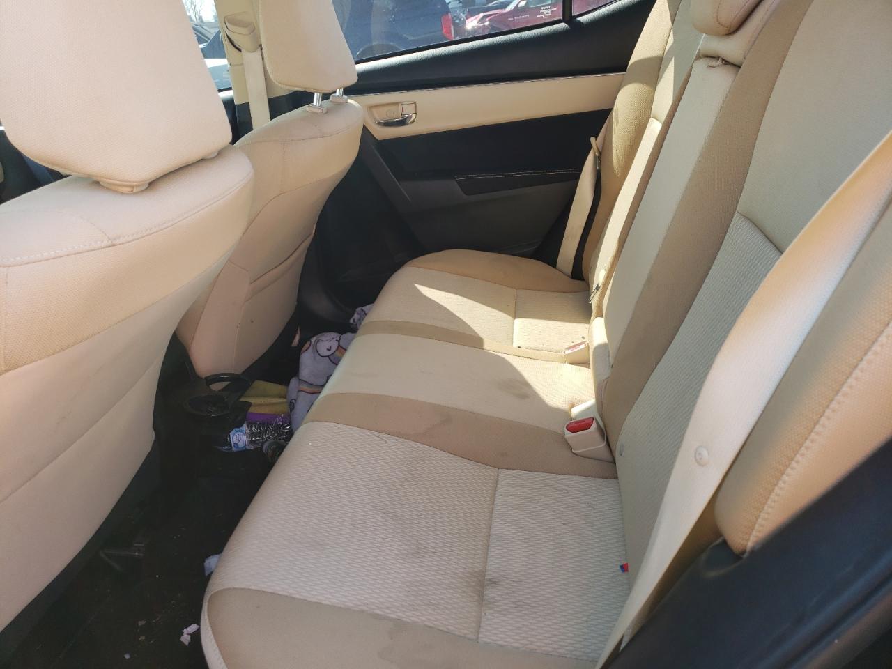 Photo 6 from auction – 2017 TOYOTA COROLLA L with VIN 5YFBURHE4HP571350