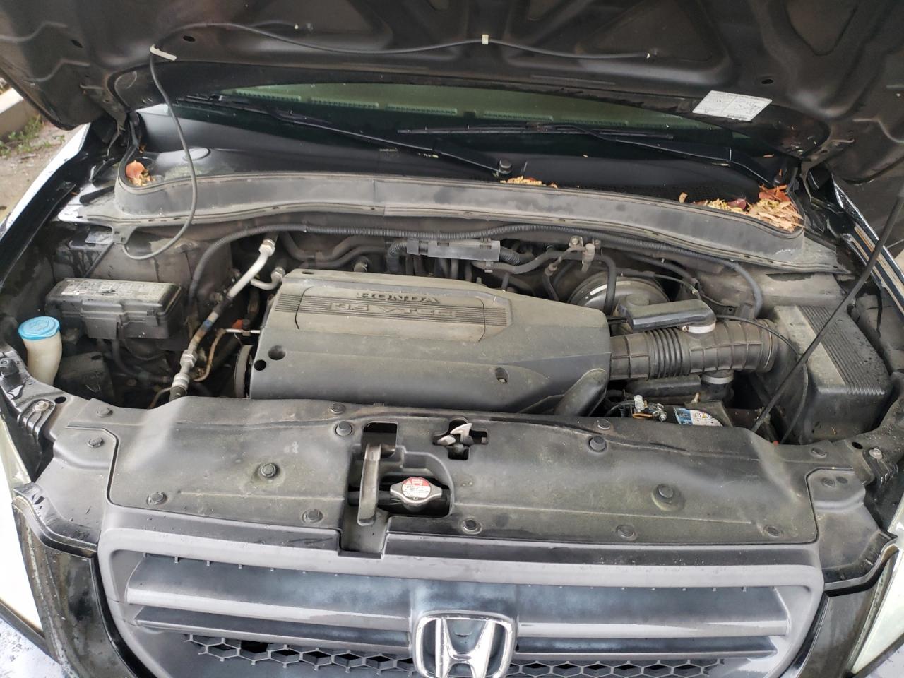 Photo 7 from auction – 2004 HONDA PILOT EXL with VIN 2HKYF18794H550461