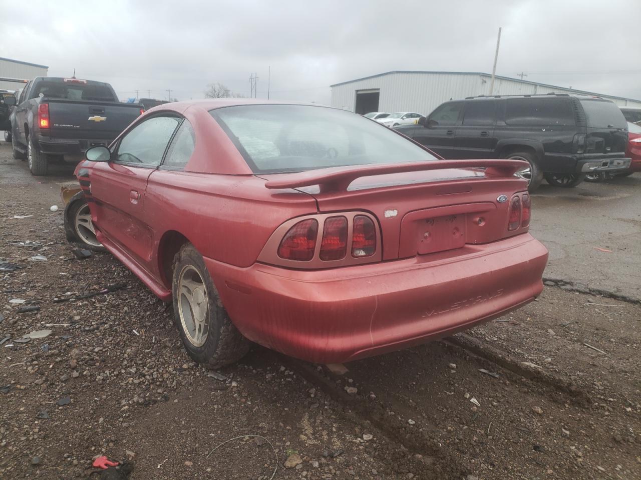 Photo 3 from auction – 1998 FORD MUSTANG with VIN 1FAFP4048WF171753