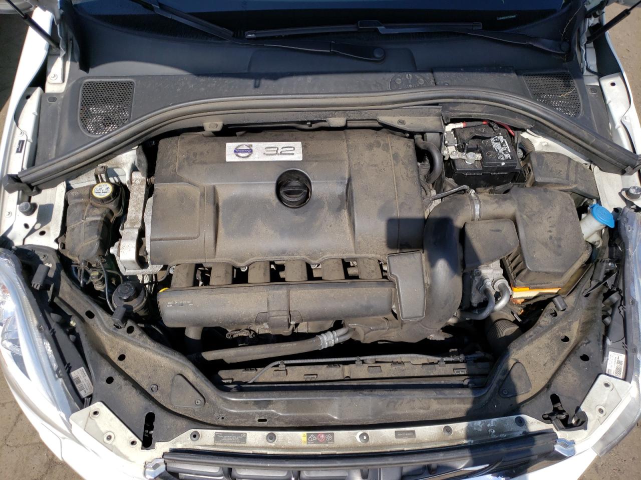 Photo 7 from auction – 2013 VOLVO XC60 3.2 with VIN YV4940DZ4D2388930