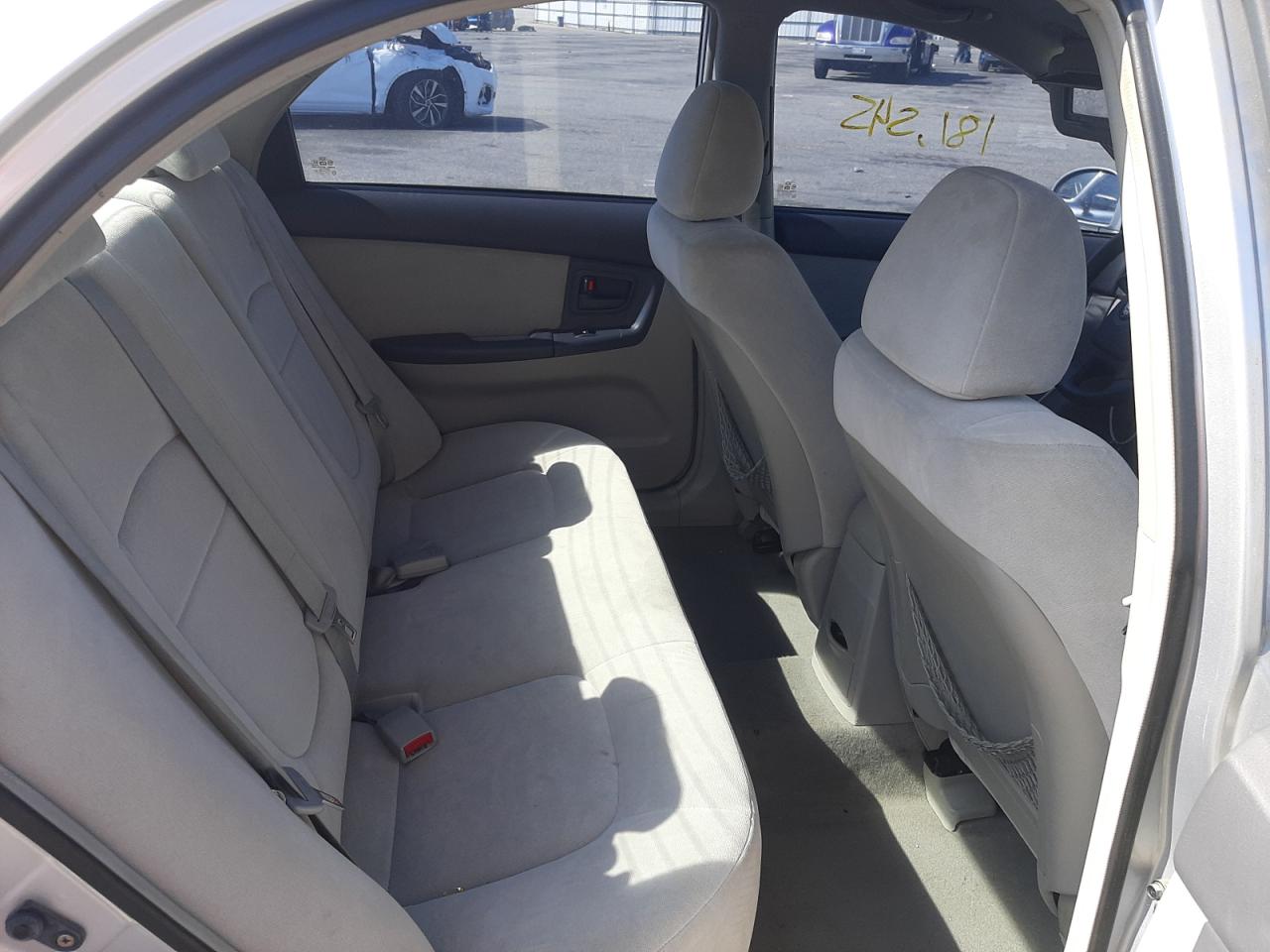 Photo 6 from auction – 2004 KIA SPECTRA LX with VIN KNAFE122545032058