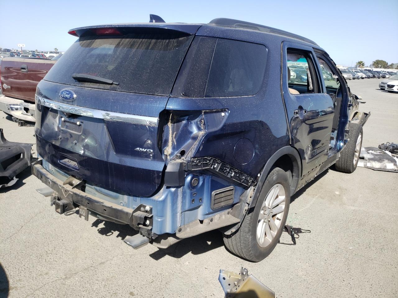 Photo 4 from auction – 2016 FORD EXPLORER with VIN 1FM5K8B86GGB06631
