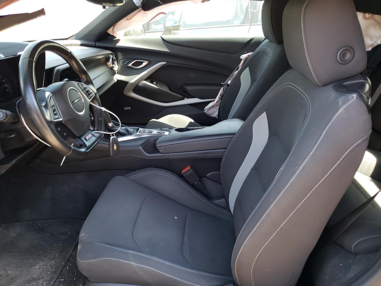 Photo 5 from auction – 2018 CHEVROLET CAMARO LT with VIN 1G1FB1RS7J0146145