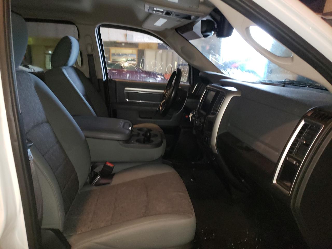 Photo 5 from auction – 2014 RAM 1500 SLT with VIN 1C6RR7LMXES475484