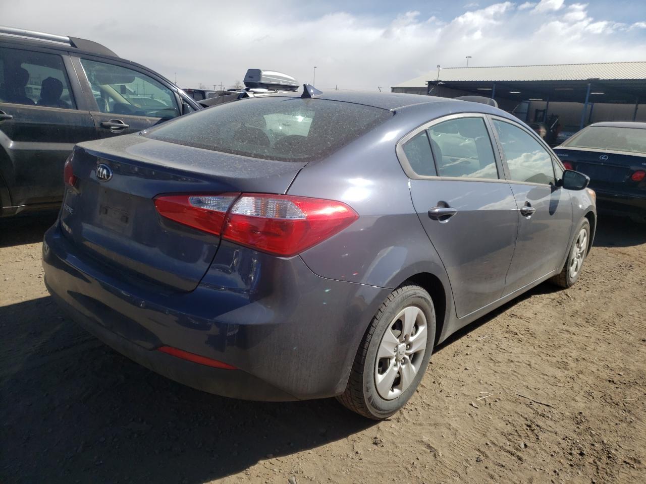 Photo 4 from auction – 2016 KIA FORTE LX with VIN KNAFK4A6XG5593858
