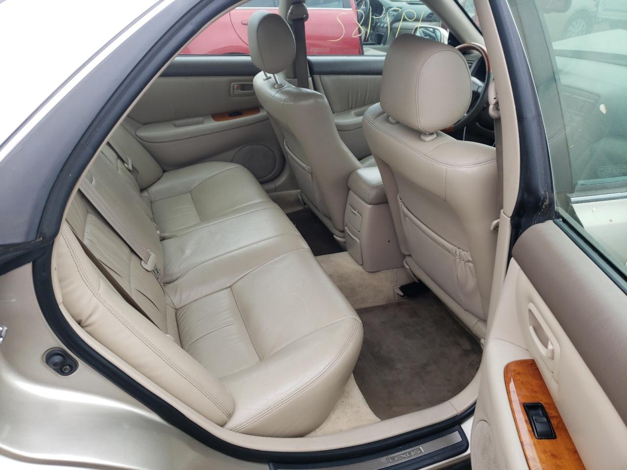 صورة رقم 6 من المزاد - 2000 LEXUS ES 300 مع VIN JT8BF28G0Y0286348