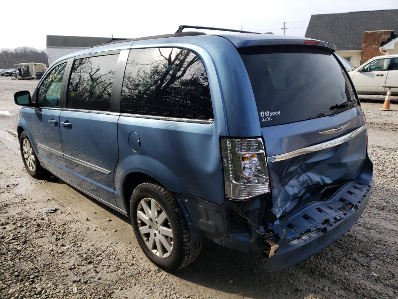 Photo 3 from auction – 2012 CHRYSLER TOWN & COU with VIN 2C4RC1CG3CR136825