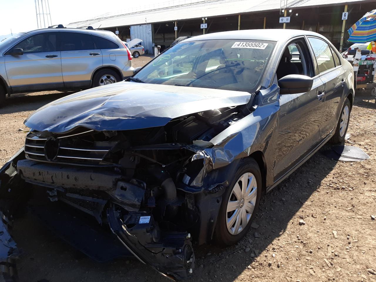 Photo 2 from auction – 2015 VOLKSWAGEN JETTA BASE with VIN 3VW2K7AJ3FM303795