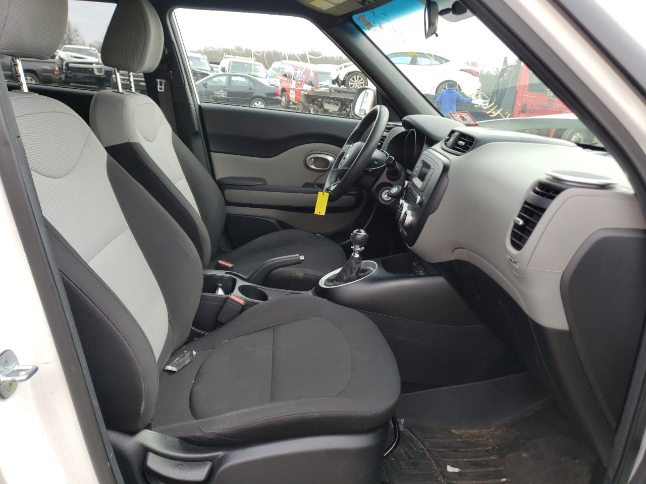 Zdjęcie 5 z aukcji – 2014 KIA SOUL z VIN KNDJN2A21E7094941