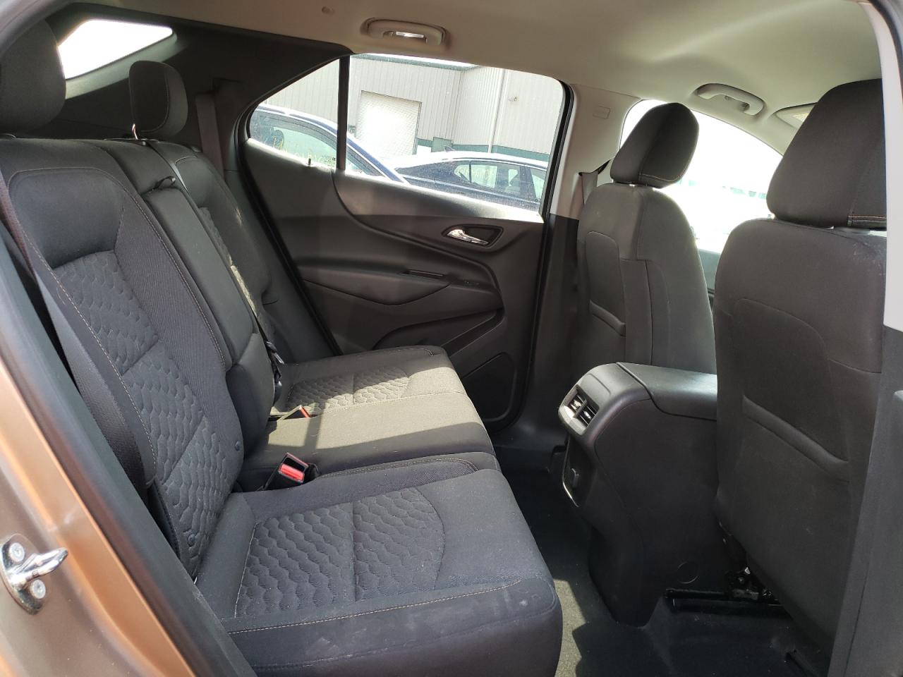 Photo 6 from auction – 2018 CHEVROLET EQUINOX LT with VIN 2GNAXSEV5J6231668