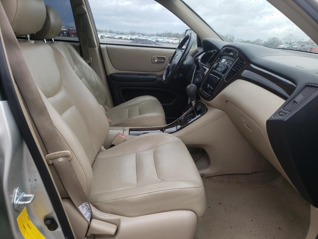 Photo 5 from auction – 2003 TOYOTA HIGHLANDER with VIN JTEGF21A130105386
