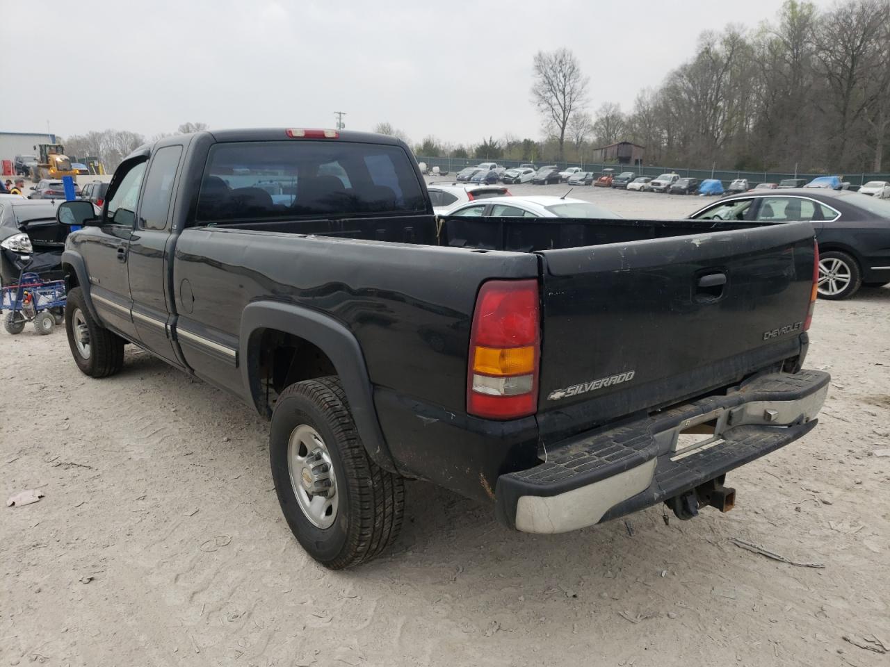 Photo 3 from auction – 2001 CHEVROLET SILVERADO with VIN 1GCHK29UX1E316623