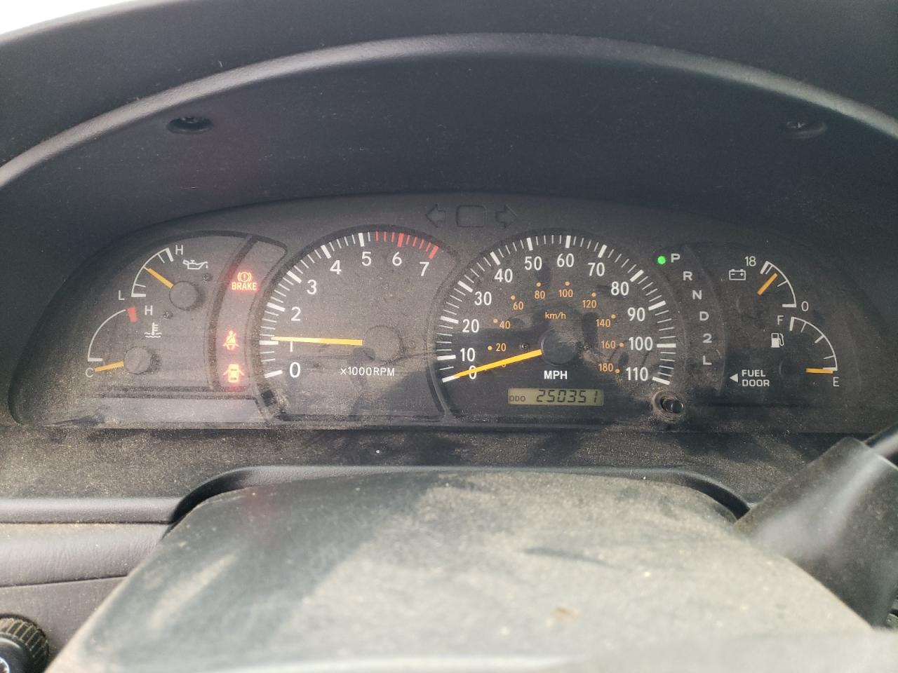 Photo 8 from auction – 2004 TOYOTA TUNDRA DOU with VIN 5TBDT44164S463159