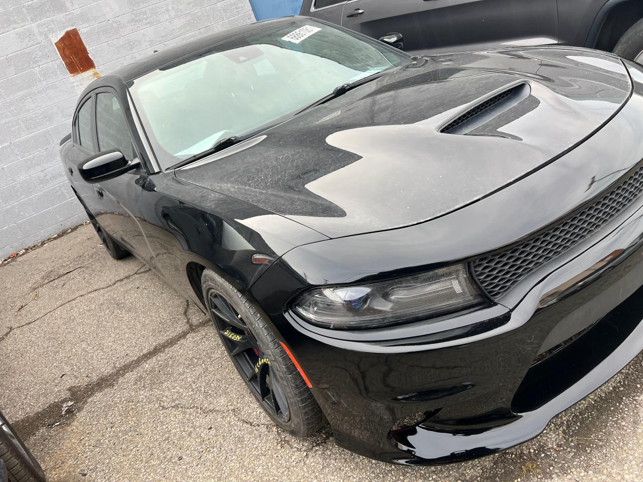 DODGE CHARGER R/ 2018 with VIN 2C3CDXGJ5JH251106 - Photo from auction