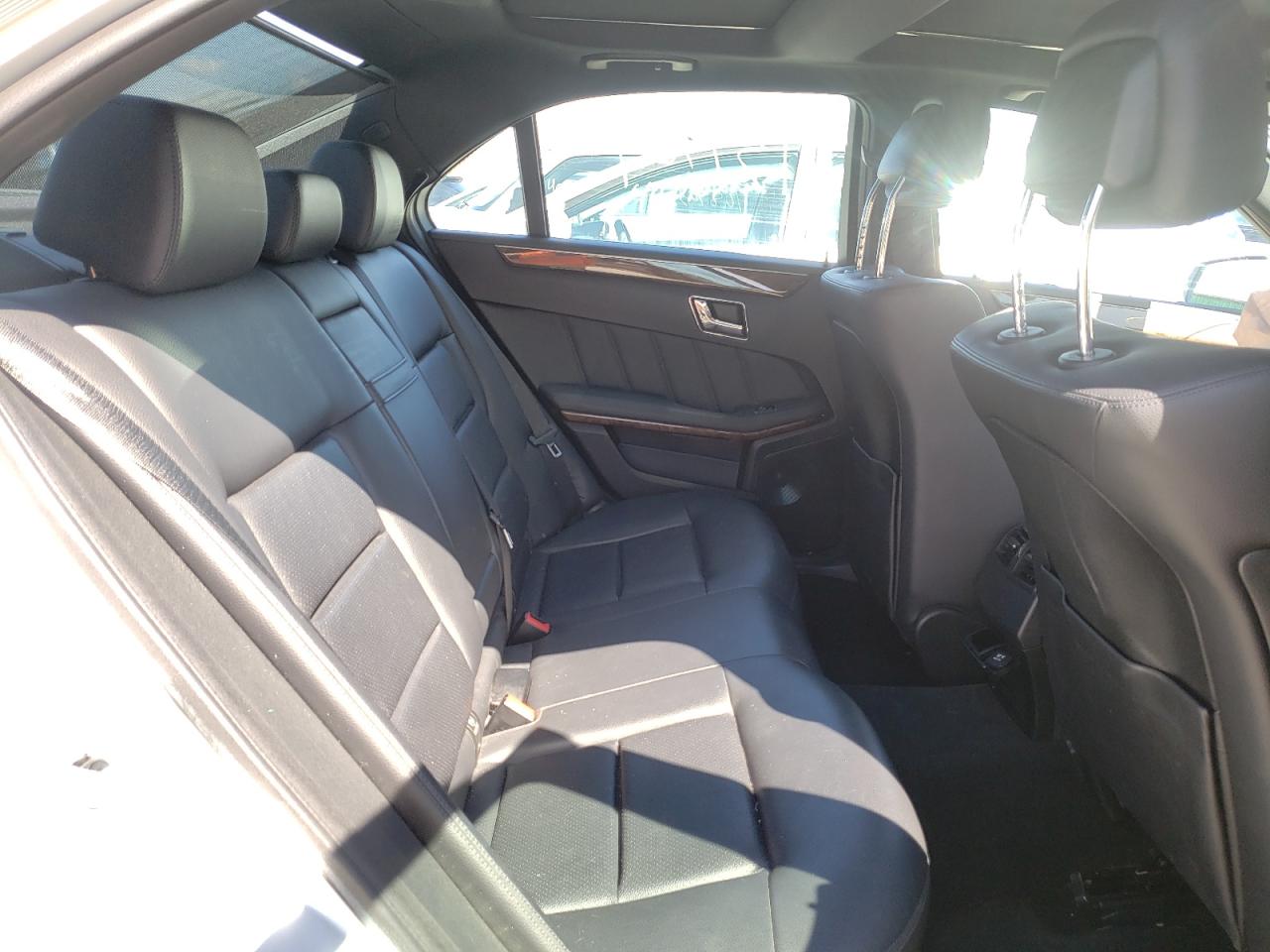 Photo 6 from auction – 2011 MERCEDES-BENZ E 350 4MAT with VIN WDDHF8HB0BA502158