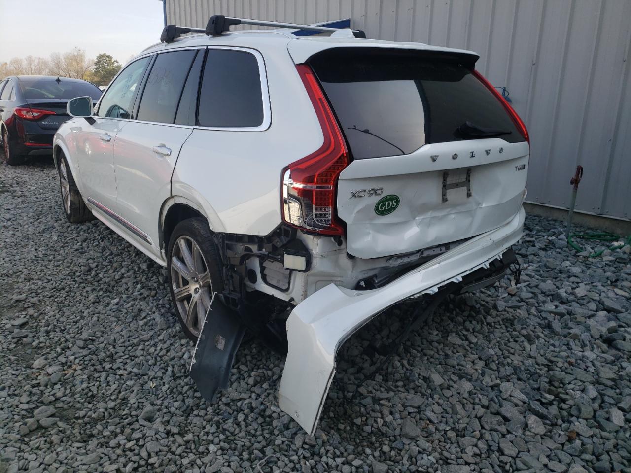 Photo 3 from auction – 2017 VOLVO XC90 T6 with VIN YV4A22PL6H1182364